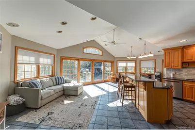 28 Clifford Court, Malverne, NY 11565 - Photo 10