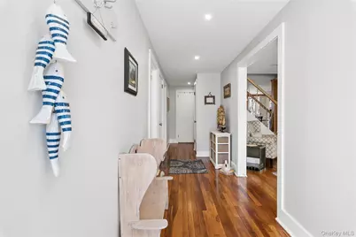 20 Mitchell Road, Westhampton Beach, NY 11978 - Photo 2