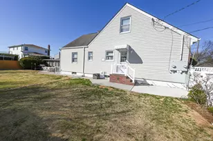 380 Doris Ave, Franklin Square, NY 11010 - Photo 22