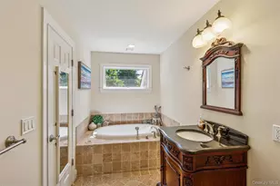 154 Kristine Estate (Montauk Hwy), East Moriches, NY 11940 - Photo 22