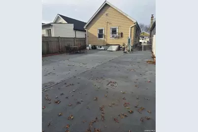 99-27 213th Street, Queens Village, NY 11429 - Photo 4