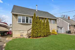 2542 Wantagh Ave, Wantagh, NY 11793 - Photo 14