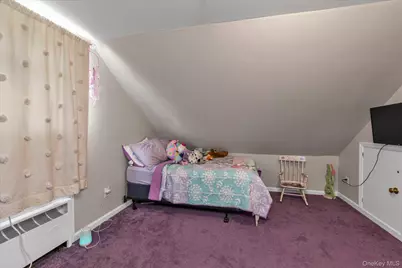 2542 Wantagh Avenue, Wantagh, NY 11793 - Photo 12