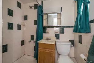 249 Quincy Ave, Bronx, NY 10465 - Photo 14