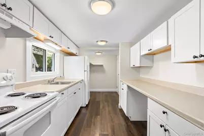 288 Pine Hill Road, Pleasant Valley, NY 12569 - Photo 8