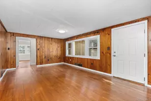 288 Pine Hill Rd, Pleasant Valley, NY 12569 - Photo 6