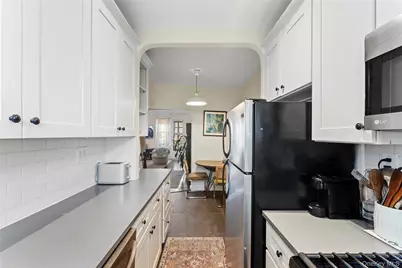 40-01 Little Neck Parkway #11-B, Little Neck, NY 11363 - Photo 10