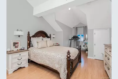 1434 Outlook Avenue #3, Bronx, NY 10465 - Photo 10