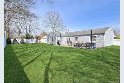 28 Timber Trail Lane, Medford, NY 11763 - Photo 2