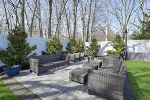 28 Timber Trail Ln, Medford, NY 11763 - Photo 4