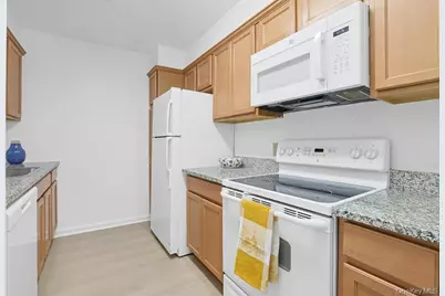 105 Sutton Drive #105, Mount Kisco, NY 10549 - Photo 8