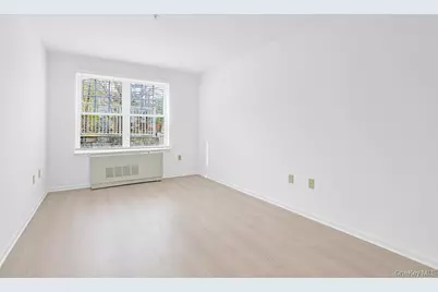 105 Sutton Drive #105, Mount Kisco, NY 10549 - Photo 14