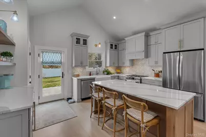 1305 Sigsbee Road, Mattituck, NY 11952 - Photo 6