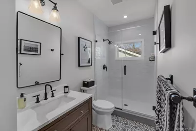 1305 Sigsbee Road, Mattituck, NY 11952 - Photo 14