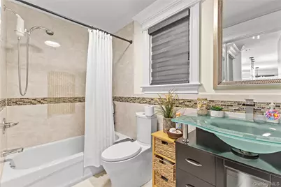 123 Columbus Boulevard, Amityville, NY 11701 - Photo 28