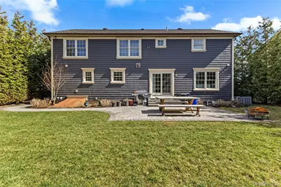 123 Columbus Boulevard, Amityville, NY 11701 - Photo 42