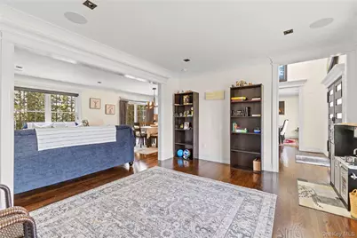 123 Columbus Boulevard, Amityville, NY 11701 - Photo 38