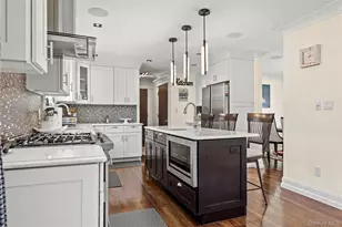 123 Columbus Blvd, Amityville, NY 11701 - Photo 26