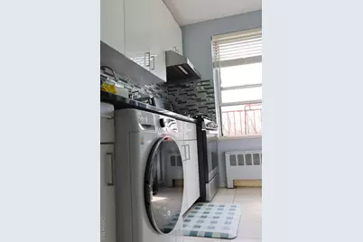 69-11 138th Street #3B, Flushing, NY 11367 - Photo 2