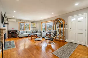 29 Rombout Ridge Rd, Poughkeepsie, NY 12603 - Photo 2