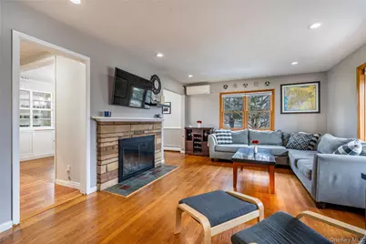 29 Rombout Ridge Road, Poughkeepsie, NY 12603 - Photo 4