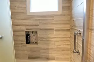 10 Wisteria Way, Commack, NY 11725 - Photo 4