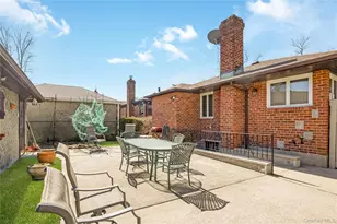 7-03 147th St, Whitestone, NY 11357 - Photo 30