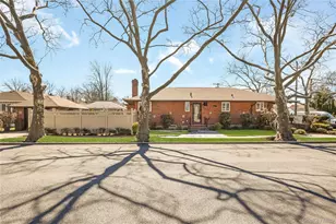 7-03 147th St, Whitestone, NY 11357 - Photo 36