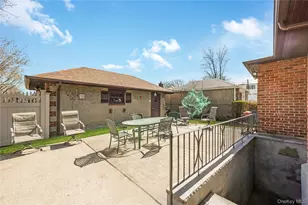 7-03 147th St, Whitestone, NY 11357 - Photo 28