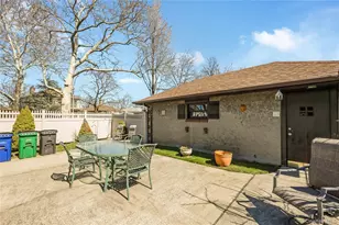 7-03 147th St, Whitestone, NY 11357 - Photo 32