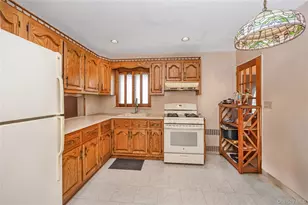 7-03 147th St, Whitestone, NY 11357 - Photo 12