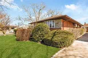 7-03 147th St, Whitestone, NY 11357 - Photo 2