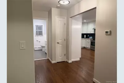 18 Juniper Road #2nd Floor, Port Washington, NY 11050 - Photo 4