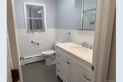 18 Juniper Road #2nd Floor, Port Washington, NY 11050 - Photo 8