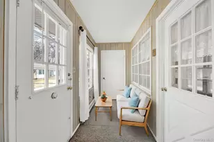 279 Berwick Ct, Ridge, NY 11961 - Photo 2