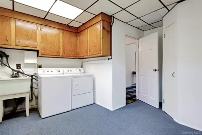 189 Rockaway Avenue, Garden City, NY 11530 - Photo 18