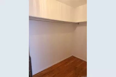 53 Kirkwood Road #Left, Port Washington, NY 11050 - Photo 10