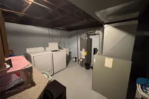 7 Catherine Ct, Elmont, NY 11003 - Photo 28