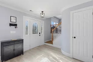 10 Weldon Ln, Farmingville, NY 11738 - Photo 10