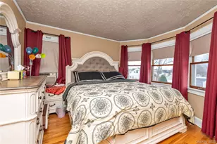 69 Forest Ave, Valley Stream, NY 11581 - Photo 12