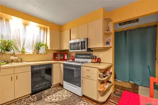 69 Forest Ave, Valley Stream, NY 11581 - Photo 8