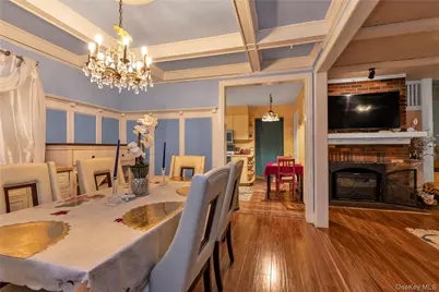 69 Forest Avenue, Valley Stream, NY 11581 - Photo 6