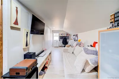 11 Grove Street, Highland, NY 12528 - Photo 24