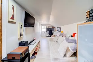 11 Grove St, Highland, NY 12528 - Photo 24