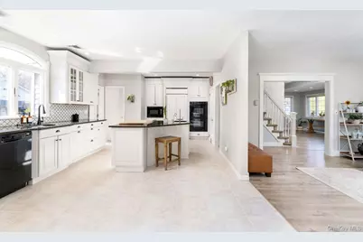 88 Astor Avenue, Saint James, NY 11780 - Photo 20