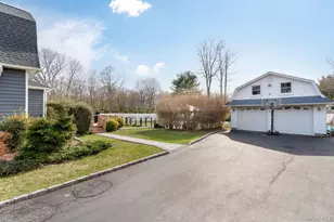 88 Astor Ave, Saint James, NY 11780 - Photo 18