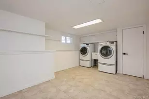 482 Harbor Dr, Cedarhurst, NY 11516 - Photo 22