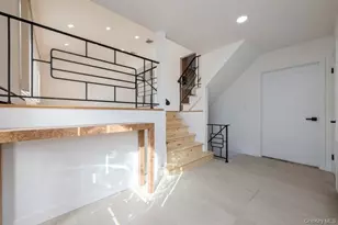 482 Harbor Dr, Cedarhurst, NY 11516 - Photo 4