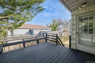 482 Harbor Dr, Cedarhurst, NY 11516 - Photo 32