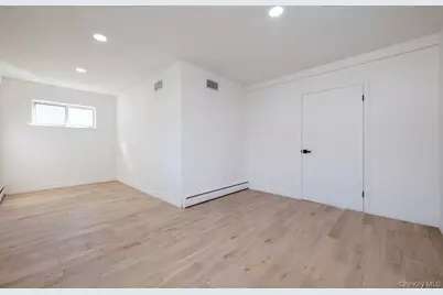 482 Harbor Drive, Cedarhurst, NY 11516 - Photo 18